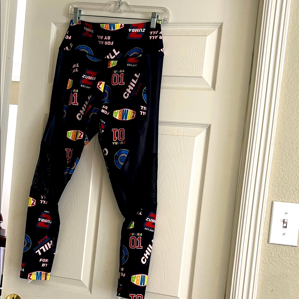 Zumba Fitness Black Logo Leggings w/ Mesh Panel Size L